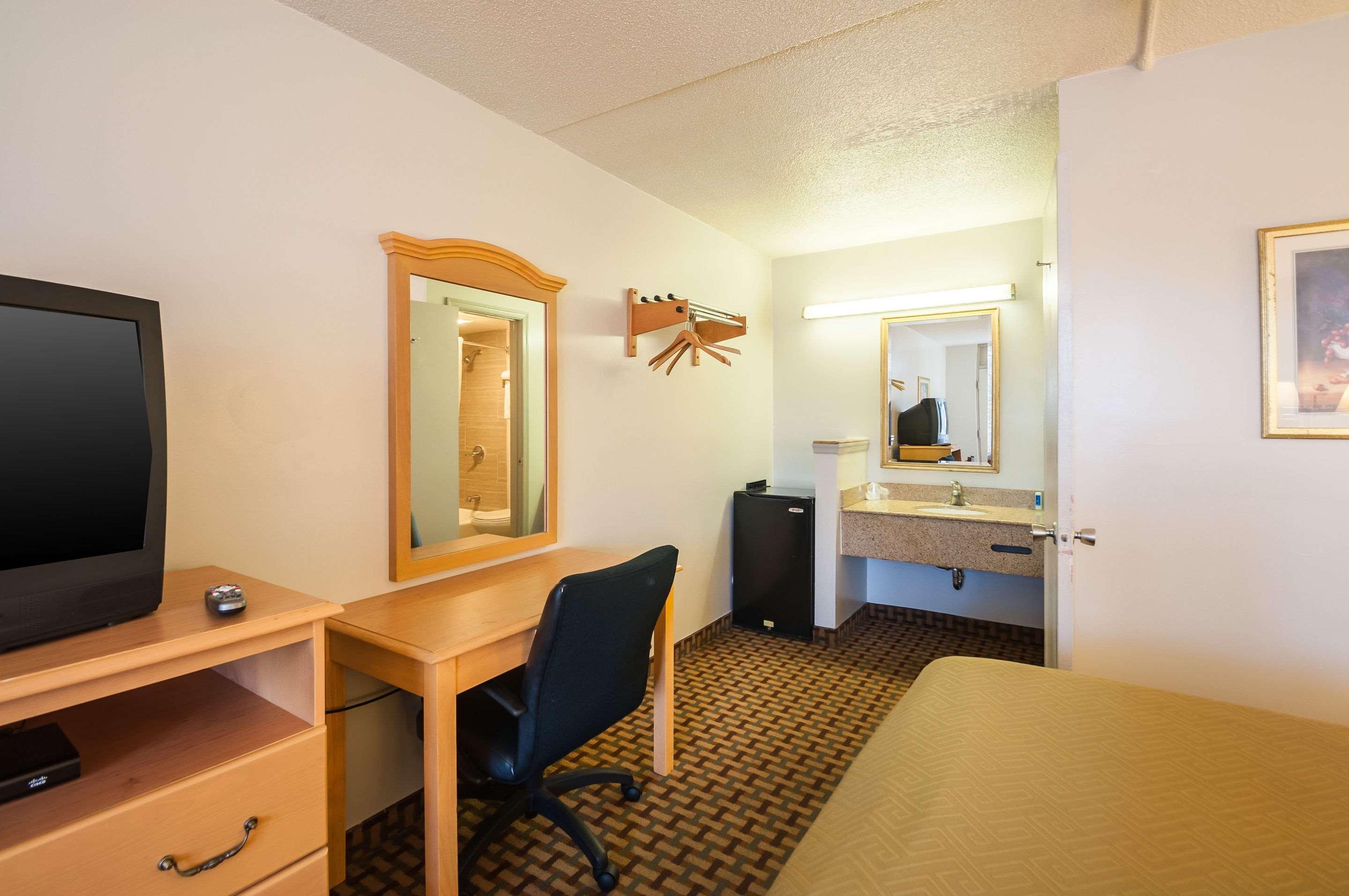 Econo Lodge Elkridge Eksteriør billede